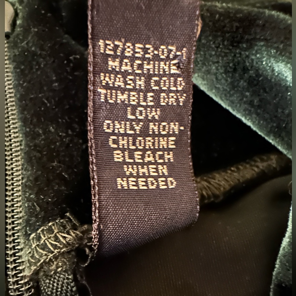 Gap Velvet Top - Picture 9 of 9